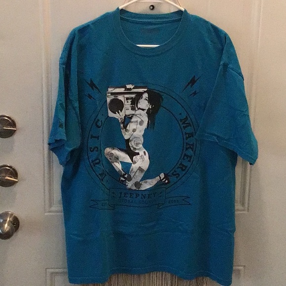 Shirt - Picture 1 of 5
